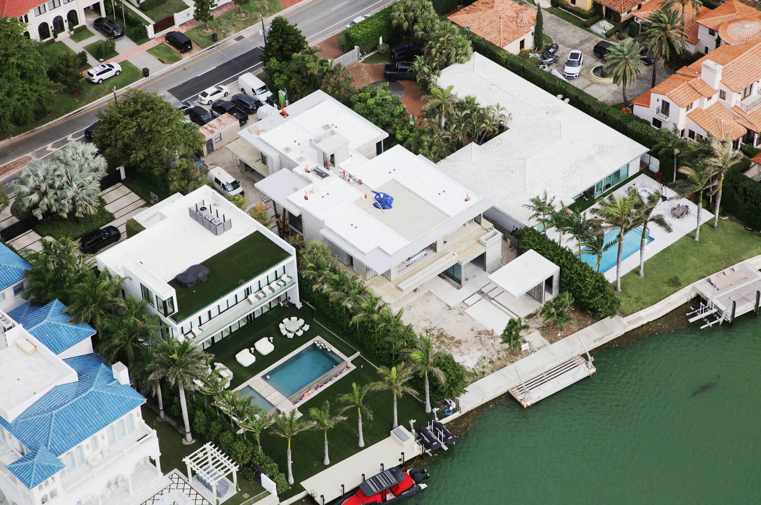 5515 Pine Tree Drive